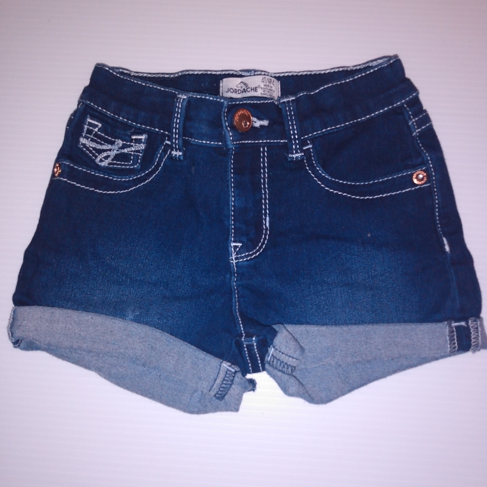 Toddler girl Jordache shorts 4t